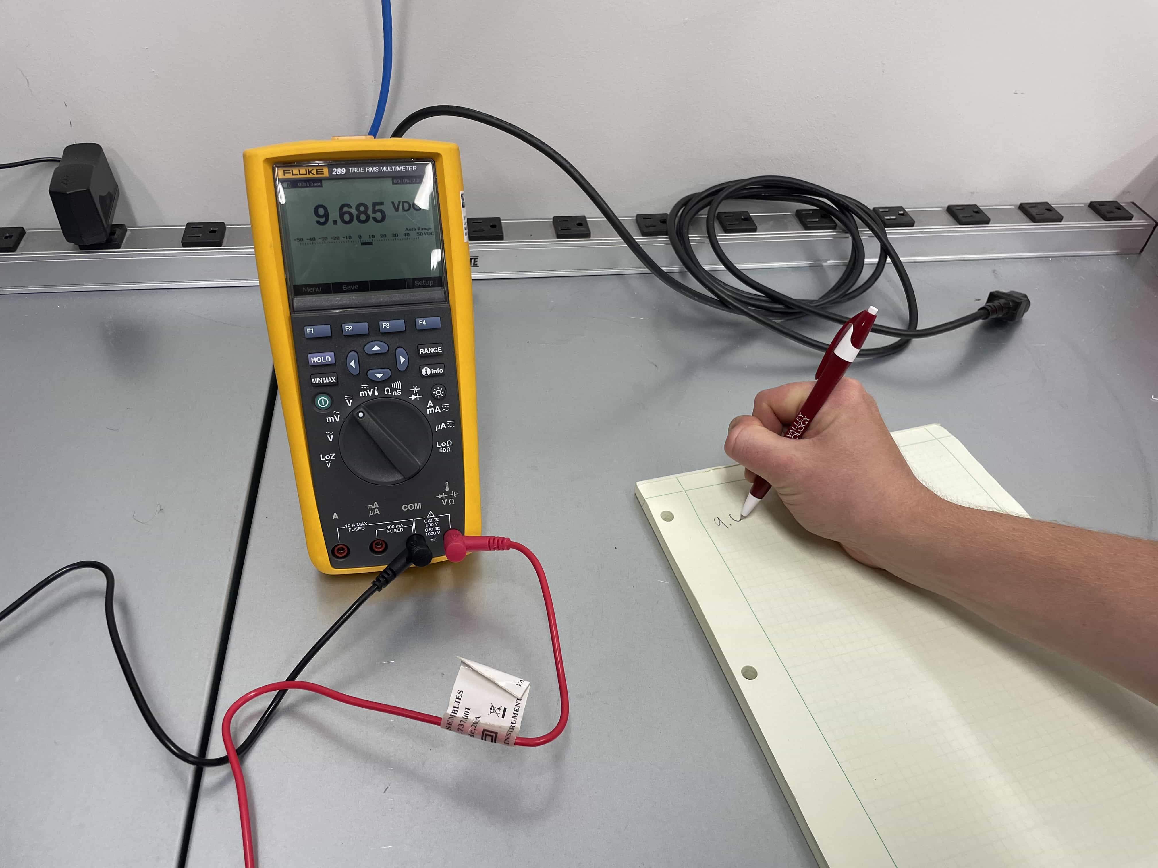 How to Use a Multimeter - Read and Record the Measurement Results