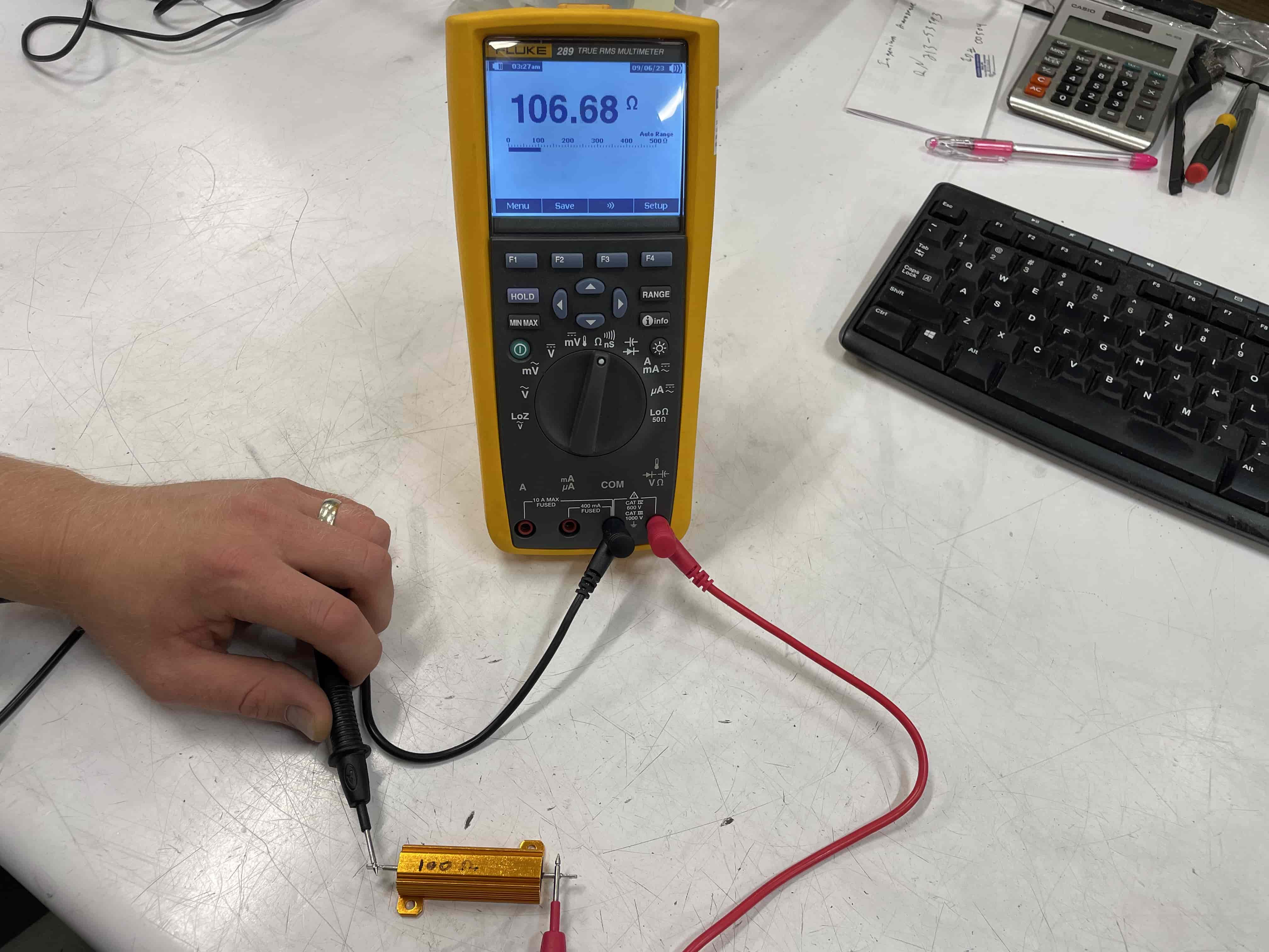 How to Use a Multimeter - Verifying Component Values (Testing a Resistor With a Multimeter)