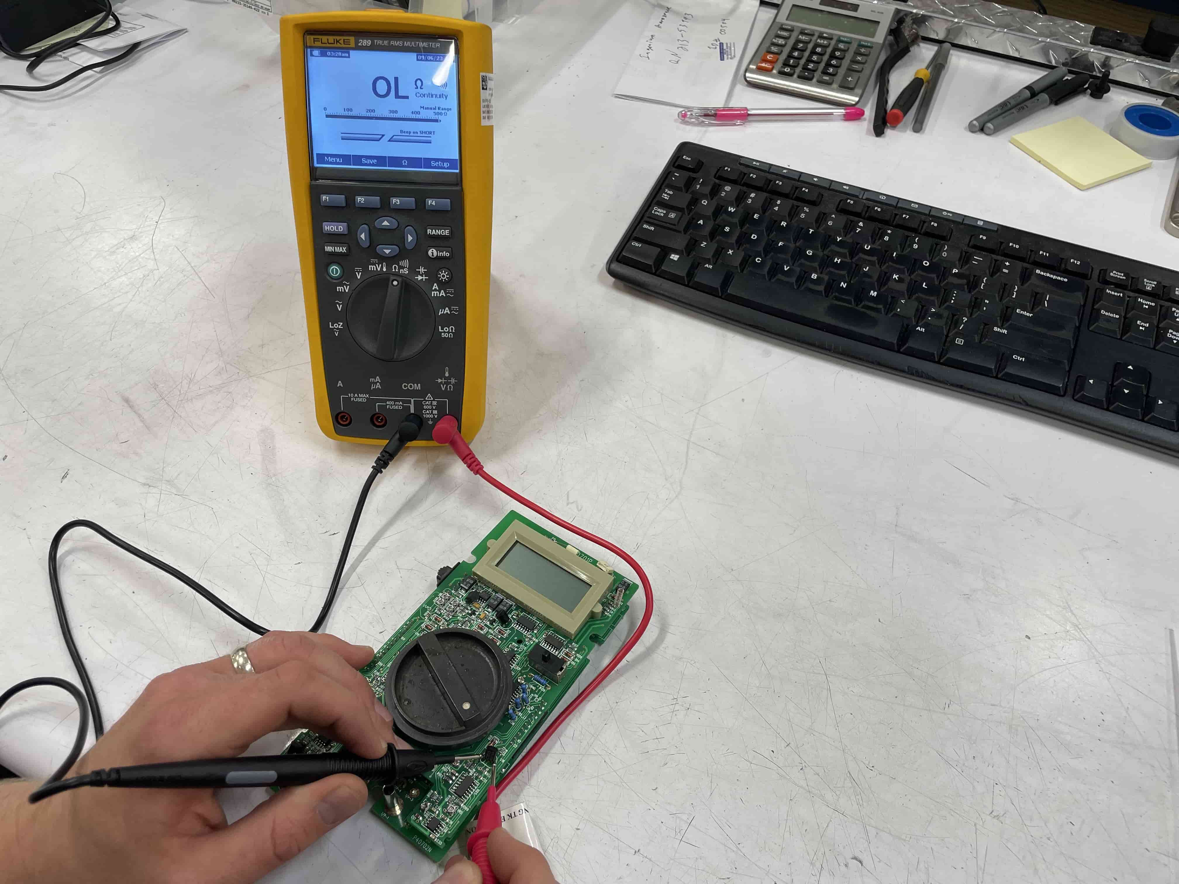 How to Use a Multimeter - Identifying a Short Circuit